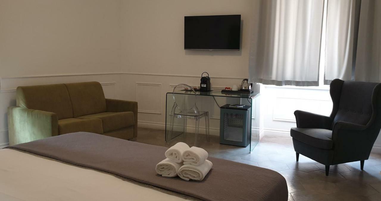 Palazzo Balsamo Suites Pompeï Buitenkant foto